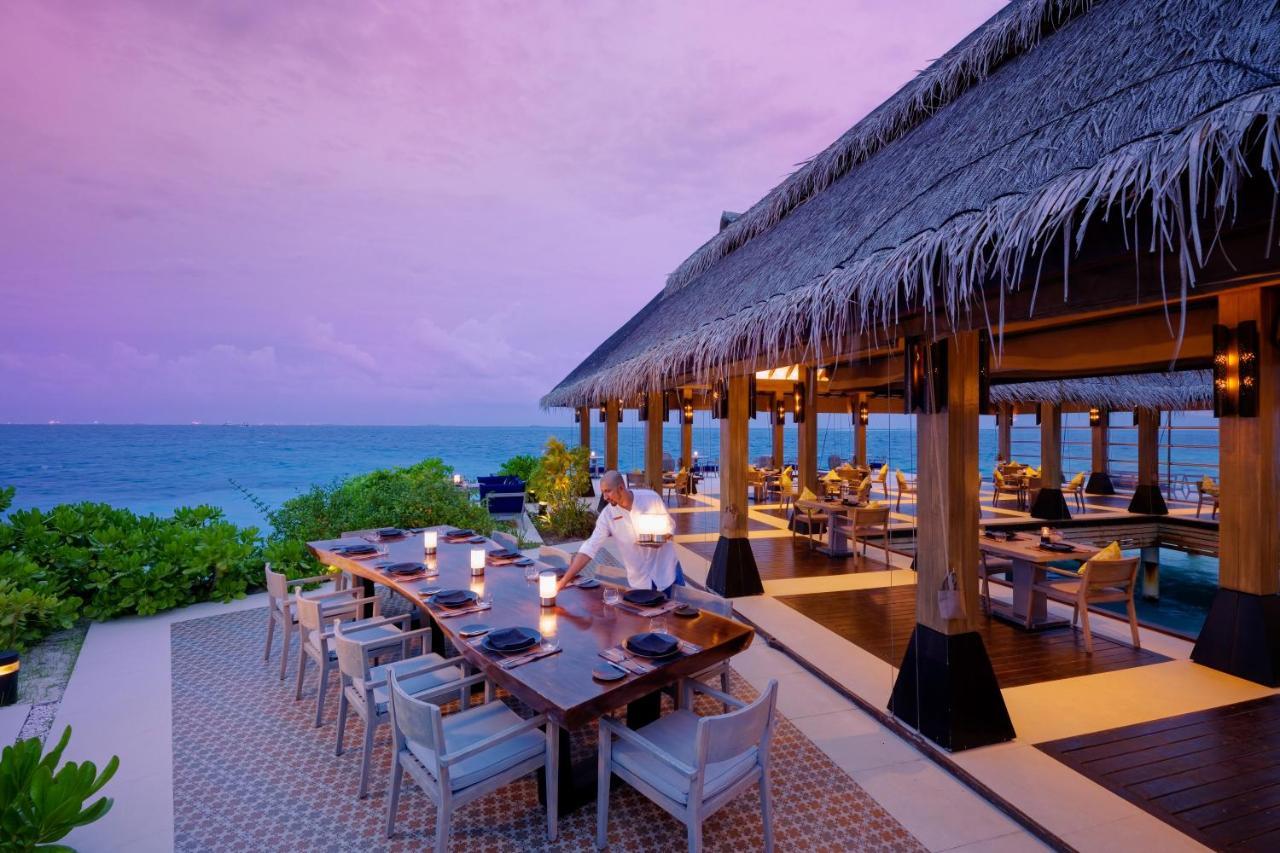Ośrodek wypoczynkowy Grand Park Kodhipparu Maldives 5*