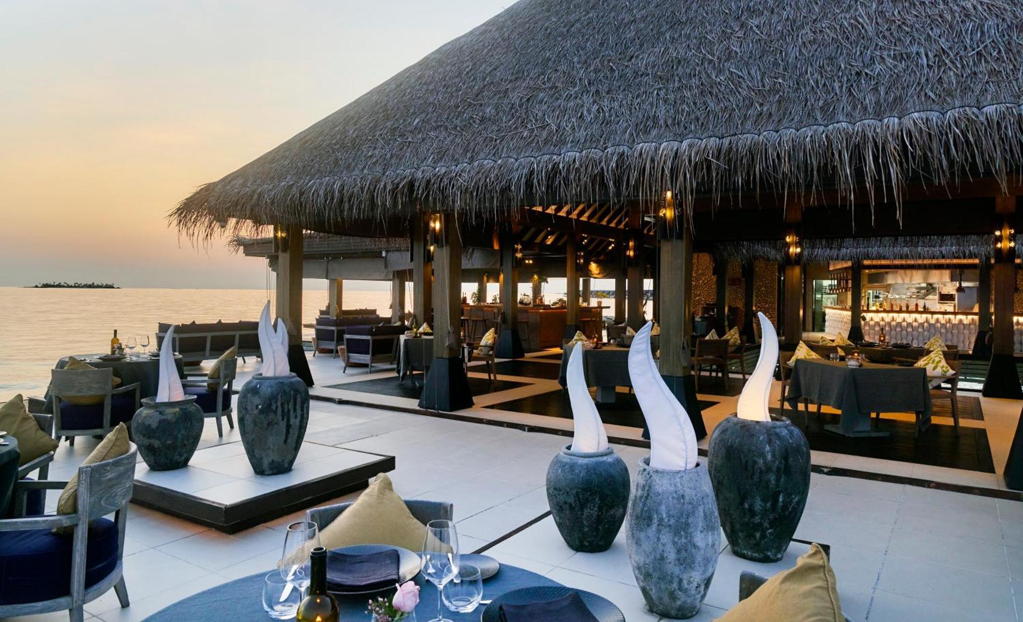 Grand Park Kodhipparu Maldives Resort 5*