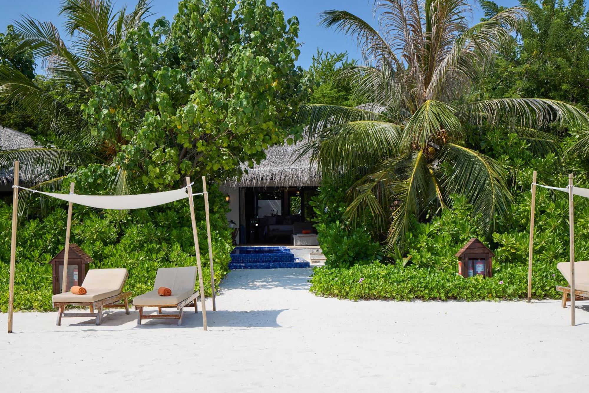 Grand Park Kodhipparu Maldives Baros Island