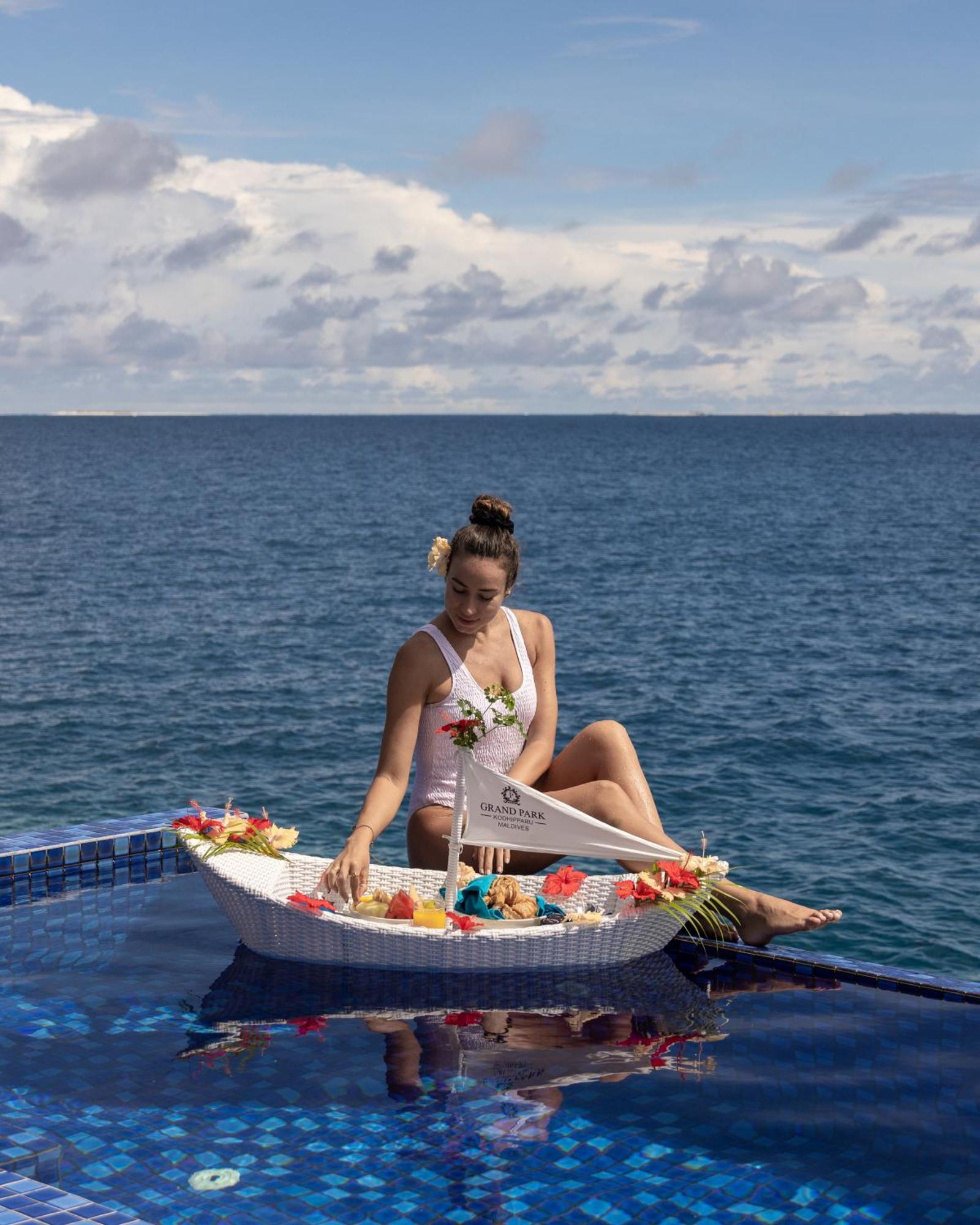 Resort Grand Park Kodhipparu Maldives 5*